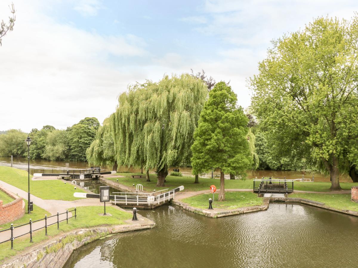 5 Windermere Stourport Екстериор снимка